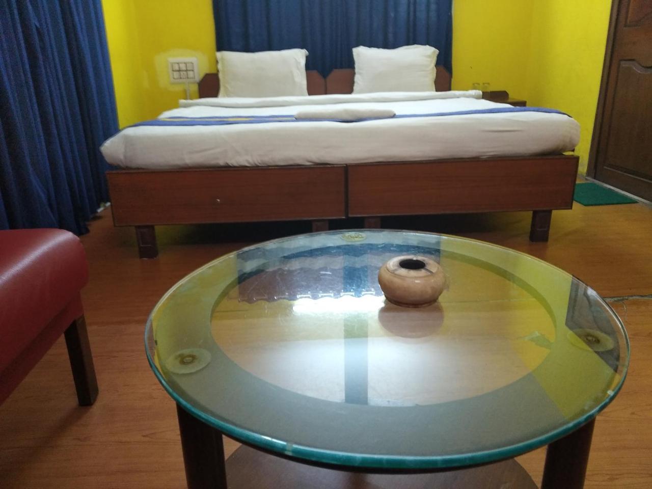 Hotel Relax Calcutta Extérieur photo