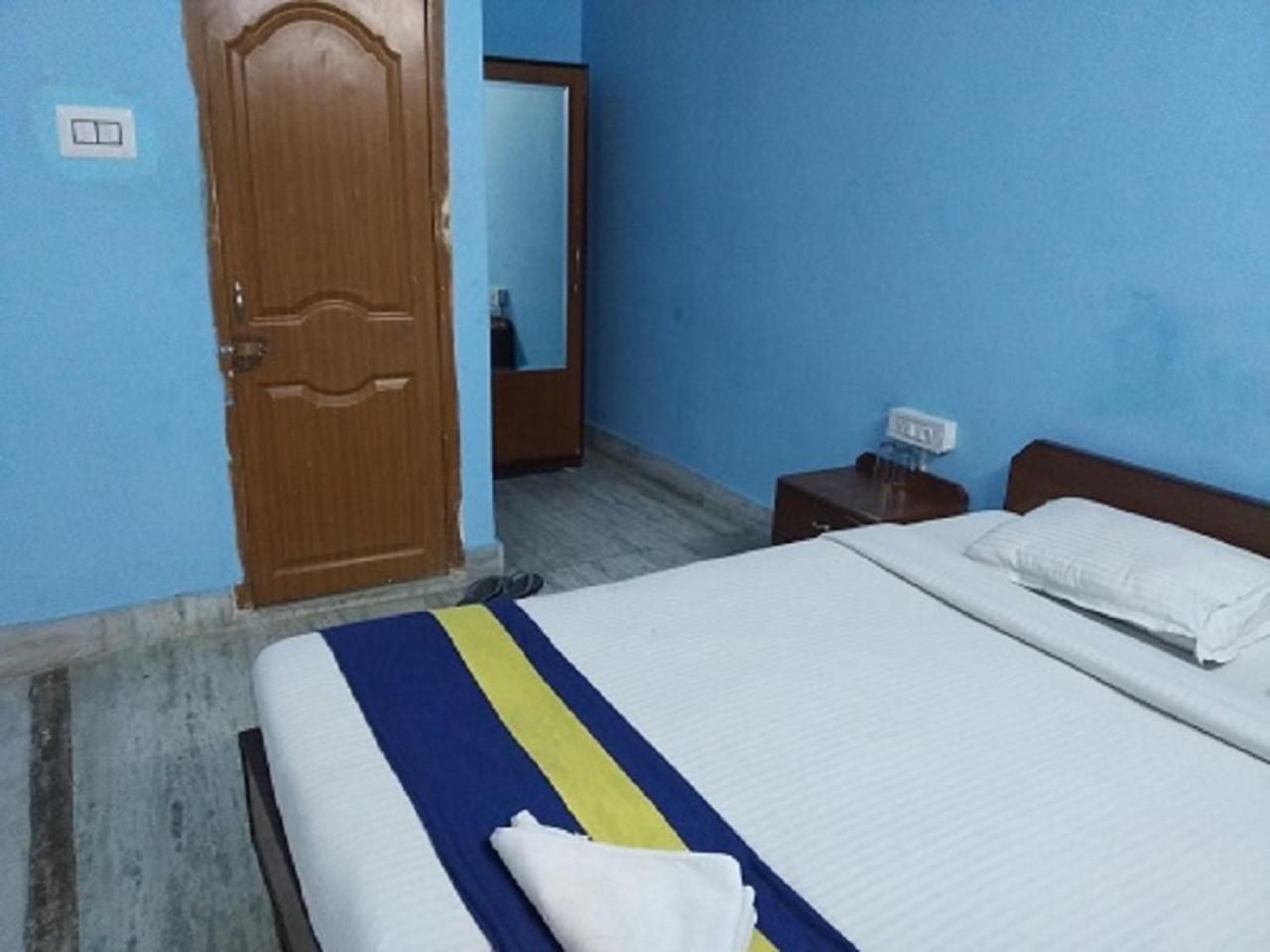 Hotel Relax Calcutta Extérieur photo