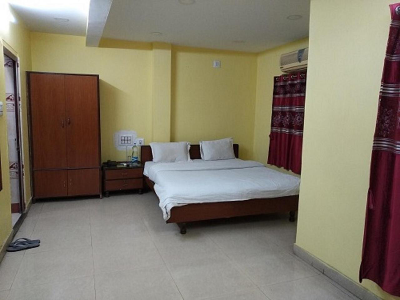 Hotel Relax Calcutta Extérieur photo